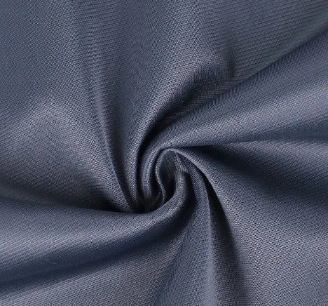 Ľahká, pohodlná a krásna, v čom spočíva čaro Tricot Superpoly Fabric?